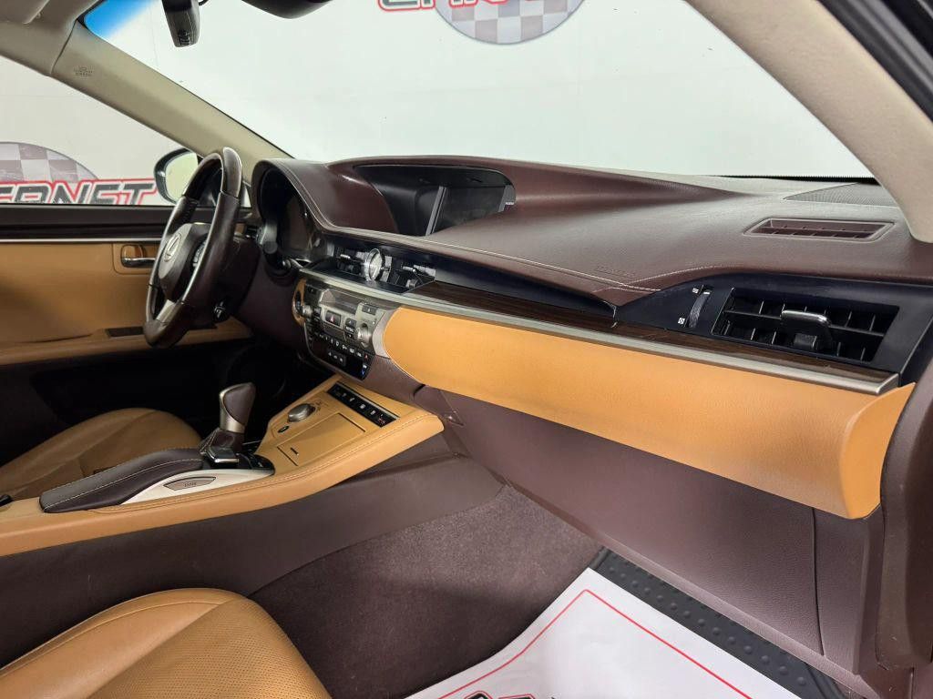 2016 LEXUS ES - photo 12