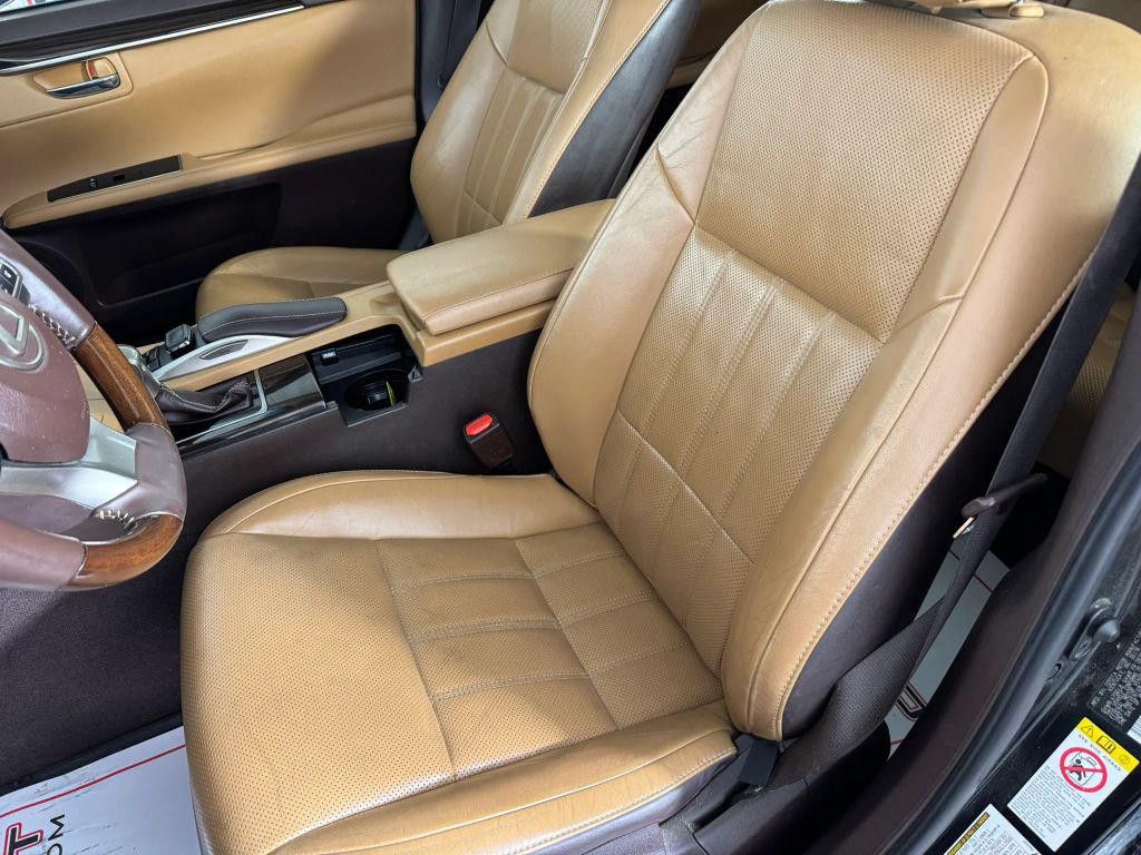 2016 LEXUS ES - photo 38