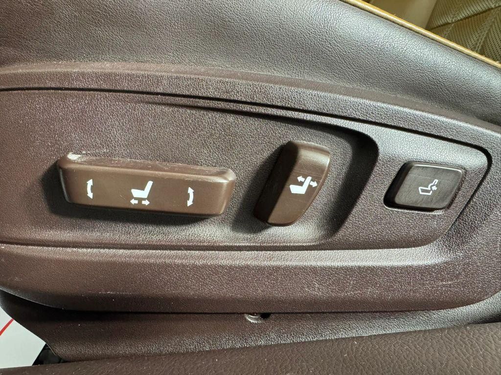 2016 LEXUS ES - photo 39