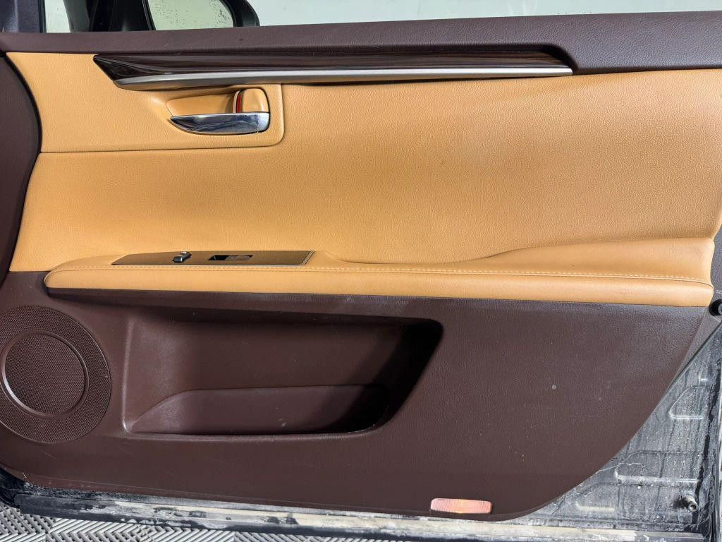 2016 LEXUS ES - photo 48