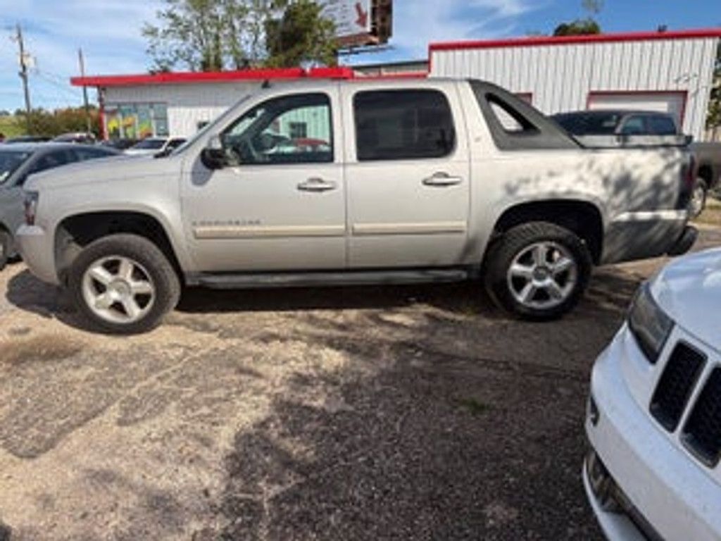 2008 CHEVROLET Avalanche LS for sale at CarMasters