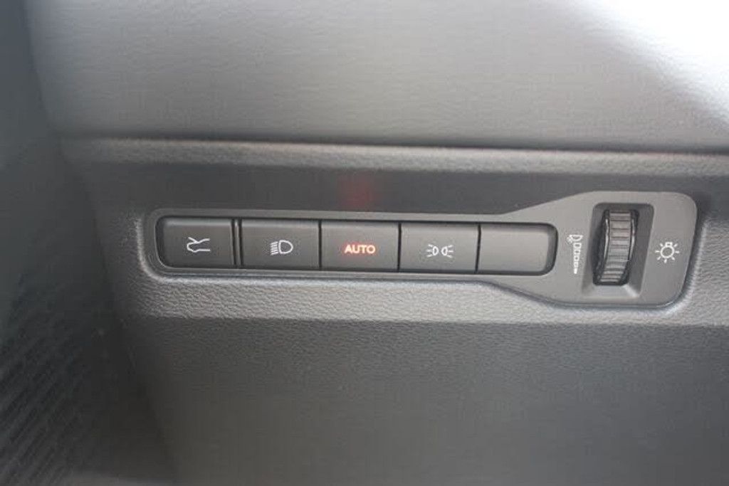 2026 DODGE Charger - photo 16