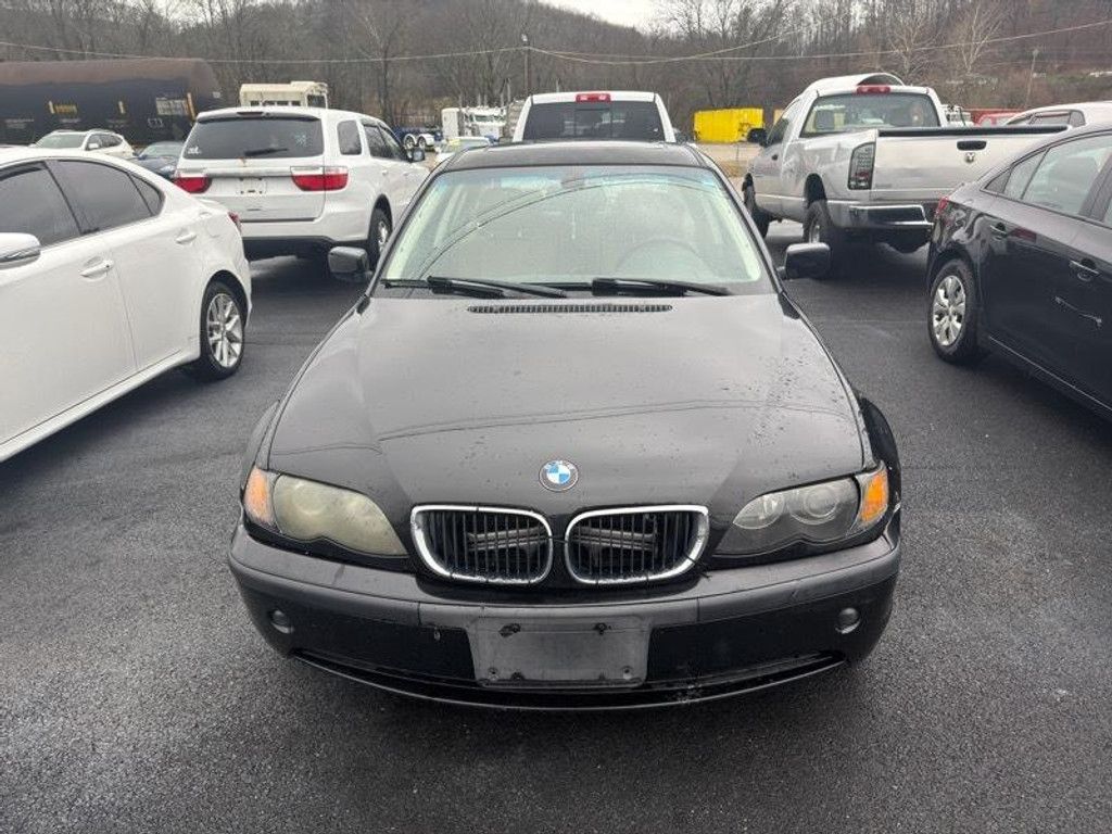 2005 BMW 325xi - photo 2