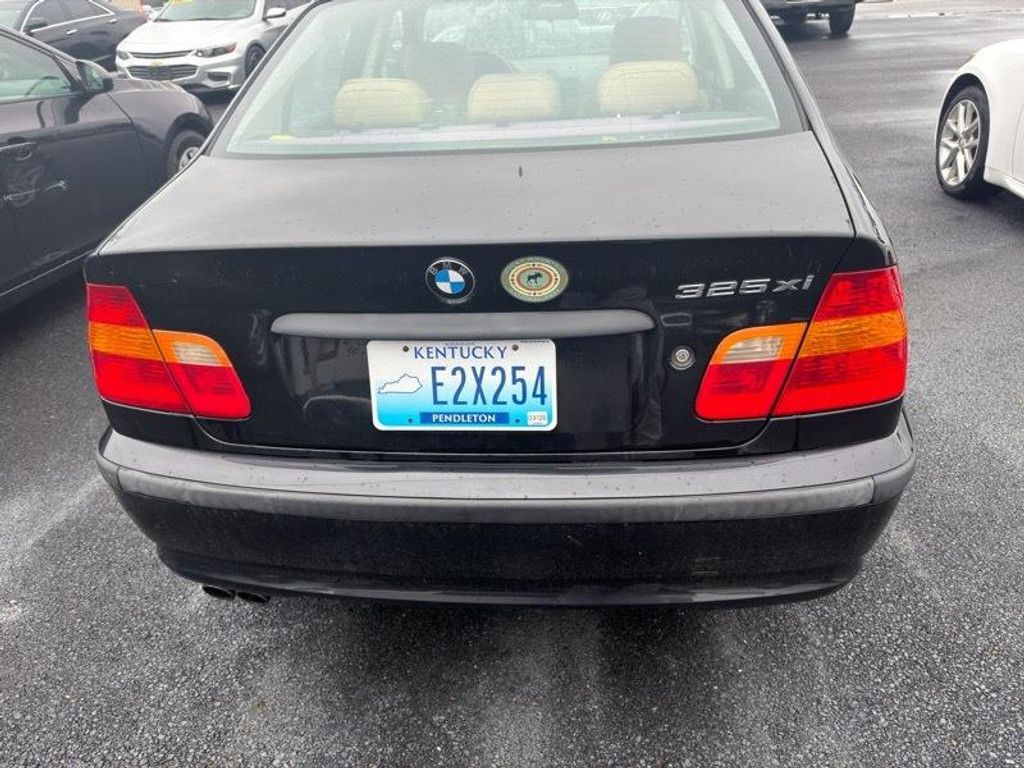 2005 BMW 325xi - photo 3