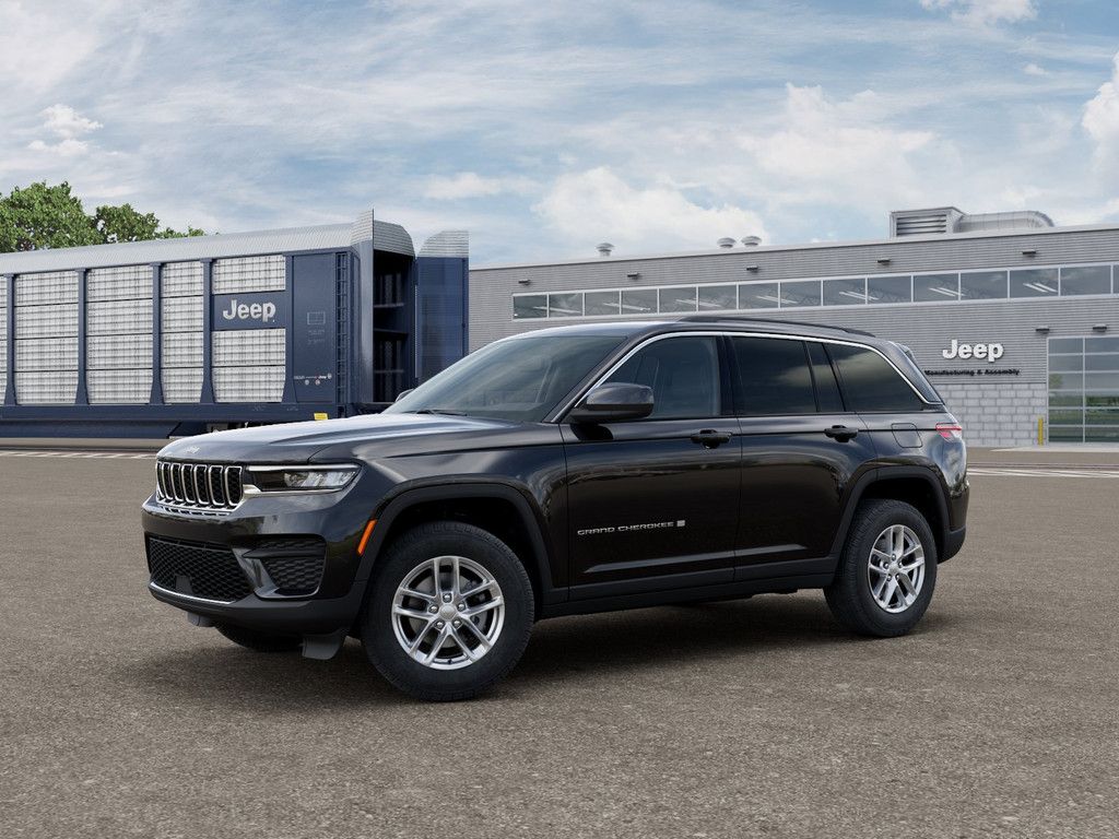 2026 Jeep Grand Cherokee Base Laredo