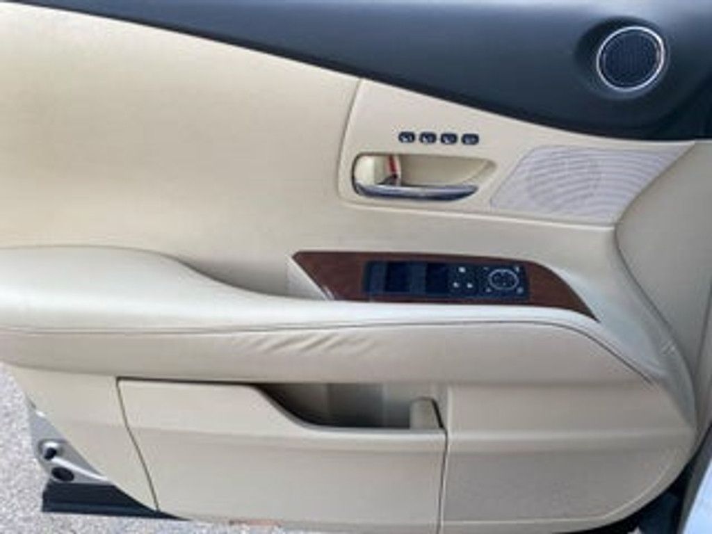 2013 LEXUS RX - photo 19