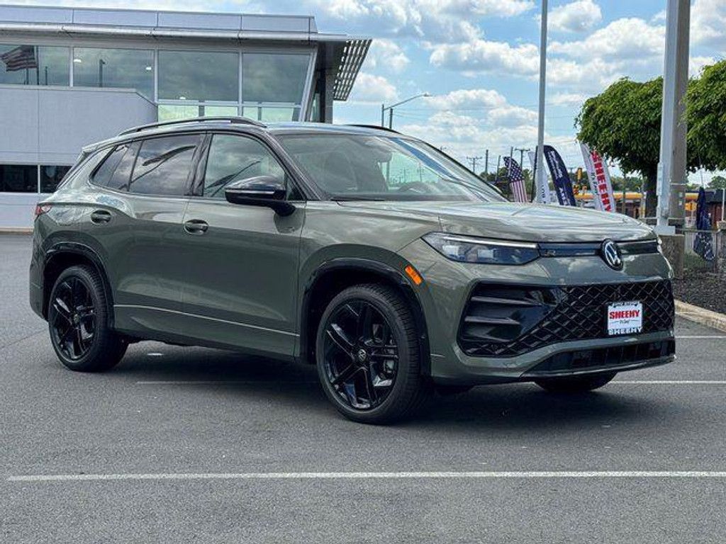2026 Volkswagen Tiguan SE R Line