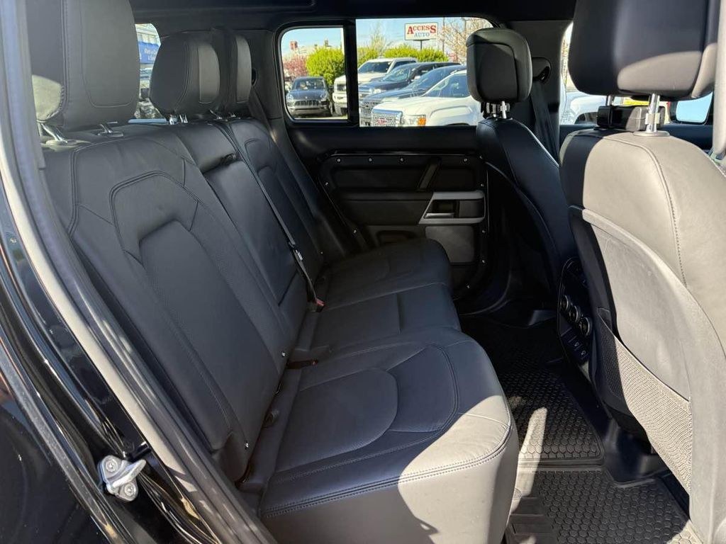 2024 LAND ROVER Defender - photo 19