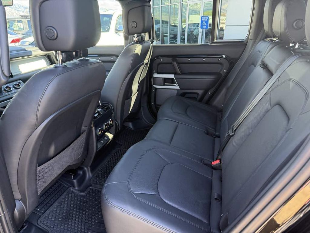 2024 LAND ROVER Defender - photo 14