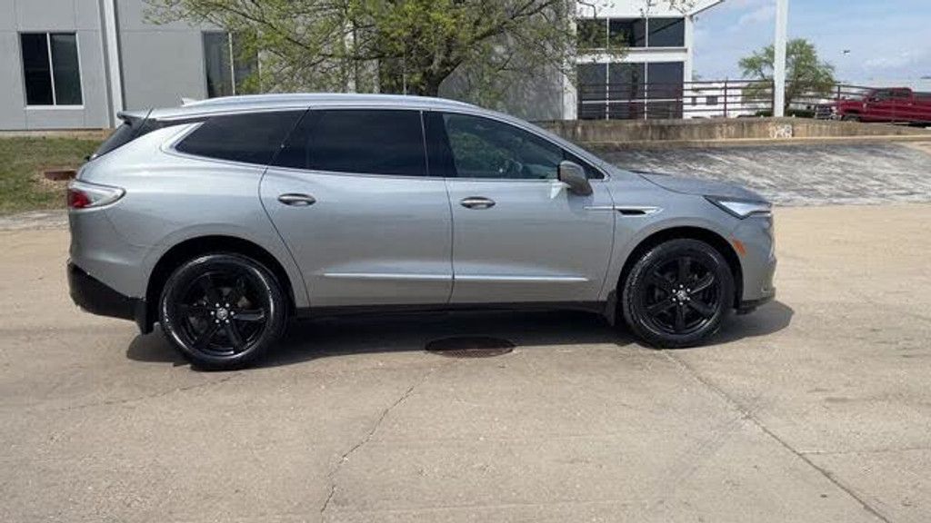 2023 BUICK Enclave - photo 9