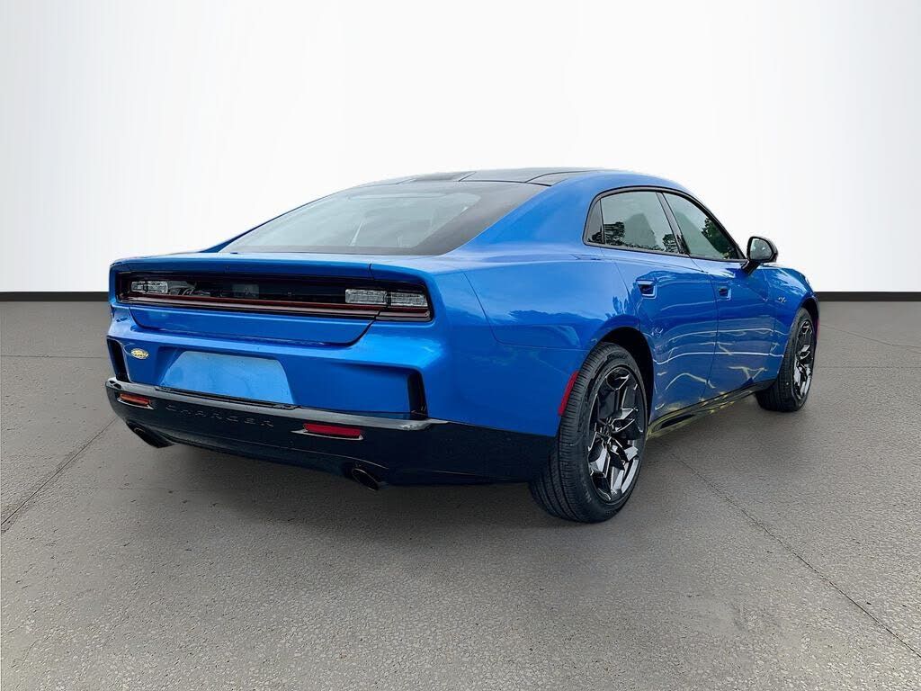 2026 DODGE Charger - photo 7