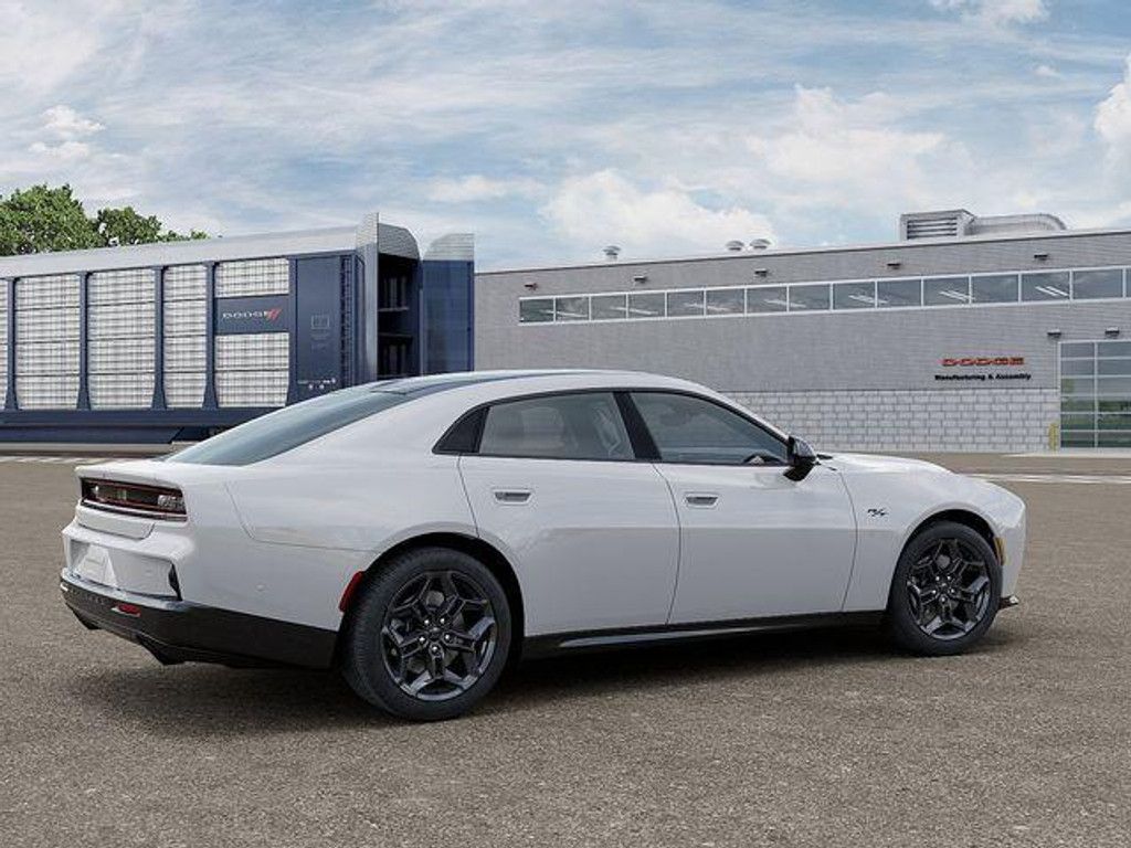 2026 DODGE Charger - photo 4