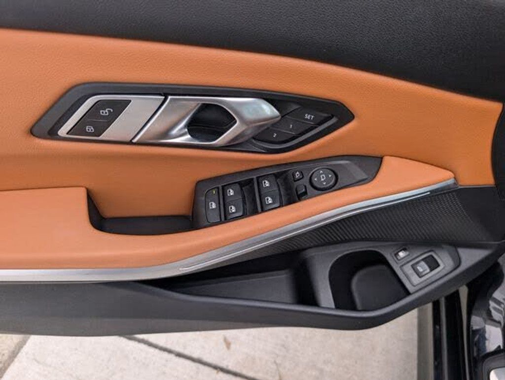 2023 BMW 330e - photo 11