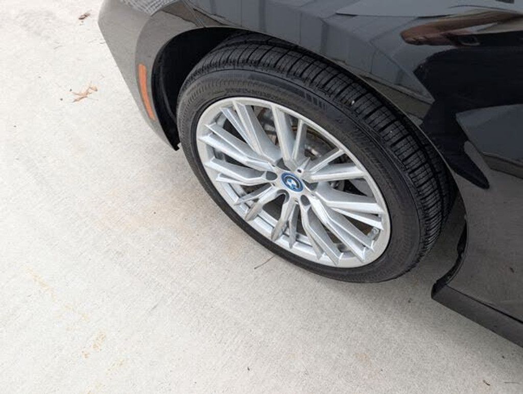 2023 BMW 330e - photo 10