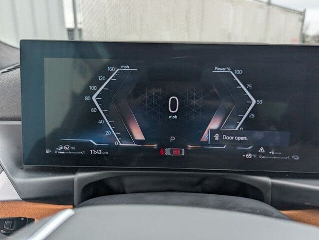 2023 BMW 330e - photo 16