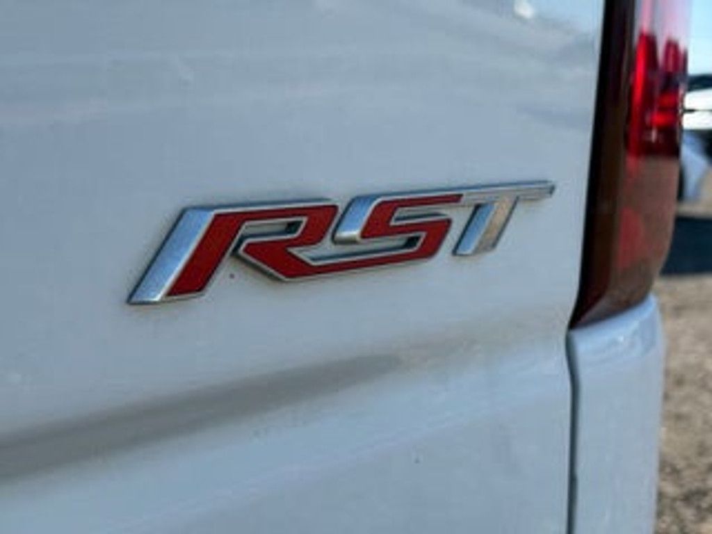 2023 CHEVROLET Silverado - photo 11
