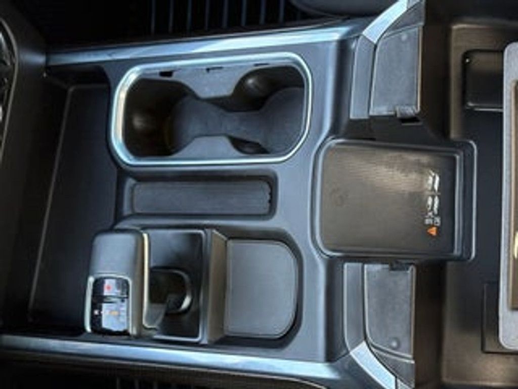 2023 CHEVROLET Silverado - photo 28