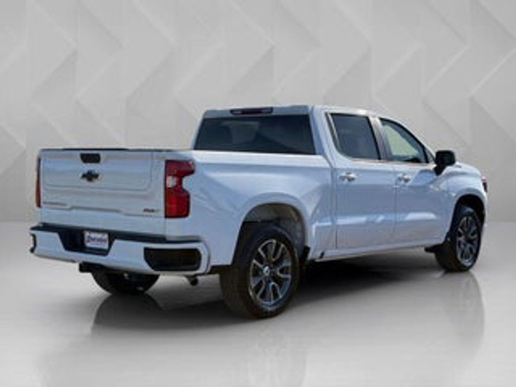 2023 CHEVROLET Silverado - photo 5