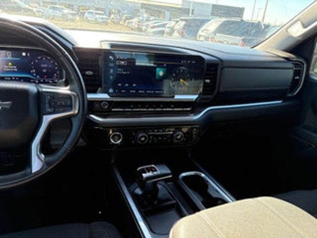 2023 CHEVROLET Silverado - photo 18
