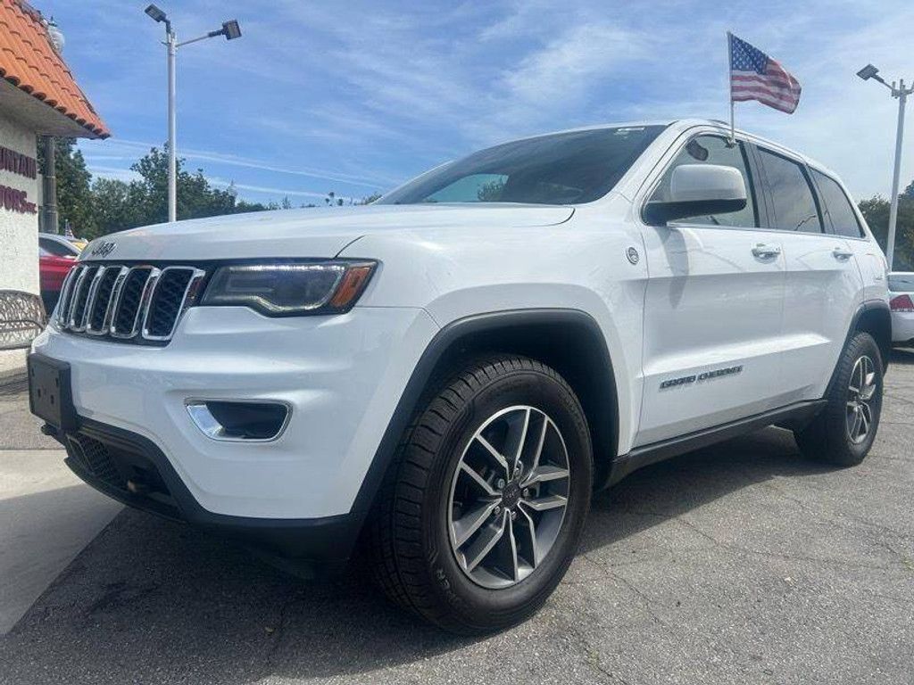 2020 Jeep Grand Cherokee Laredo