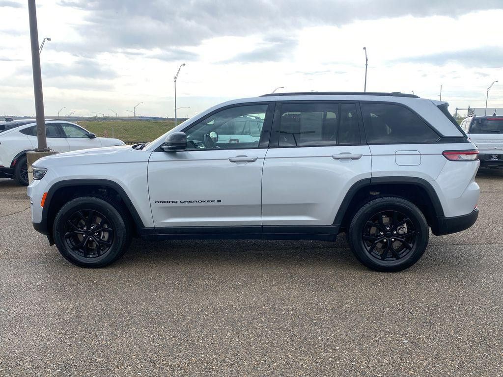 2024 JEEP Grand Cherokee - photo 3