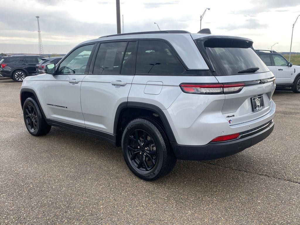 2024 JEEP Grand Cherokee - photo 4
