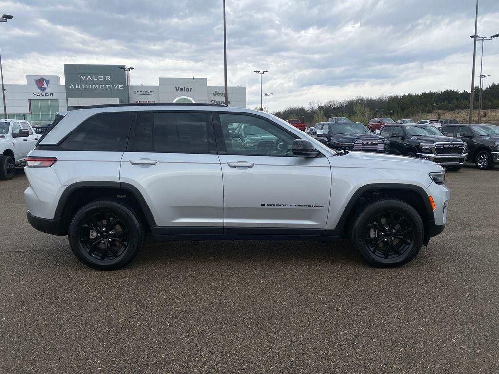 2024 JEEP Grand Cherokee - photo 7