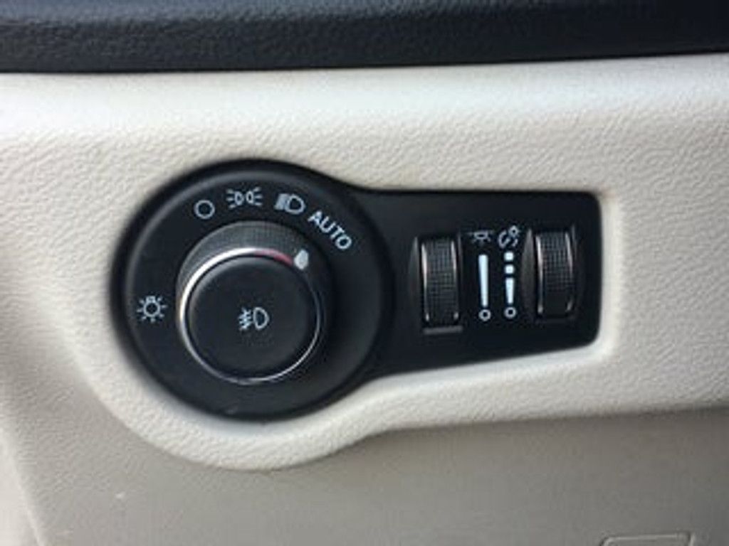 2023 CHRYSLER Pacifica - photo 25