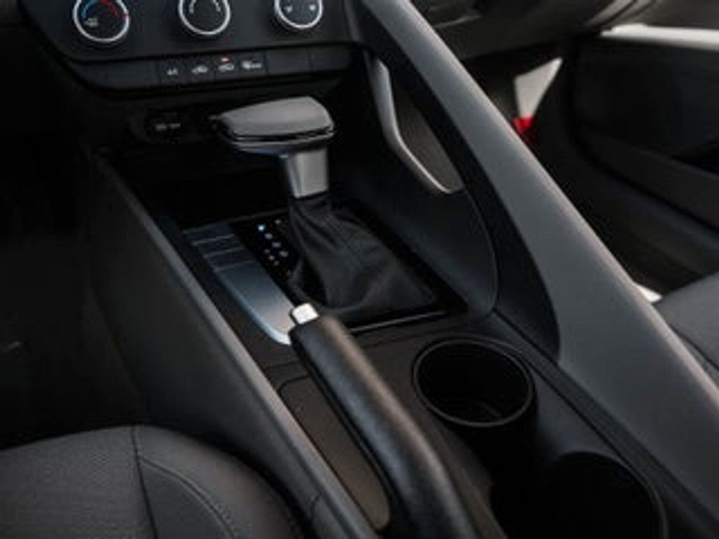 2024 HYUNDAI Elantra - photo 23