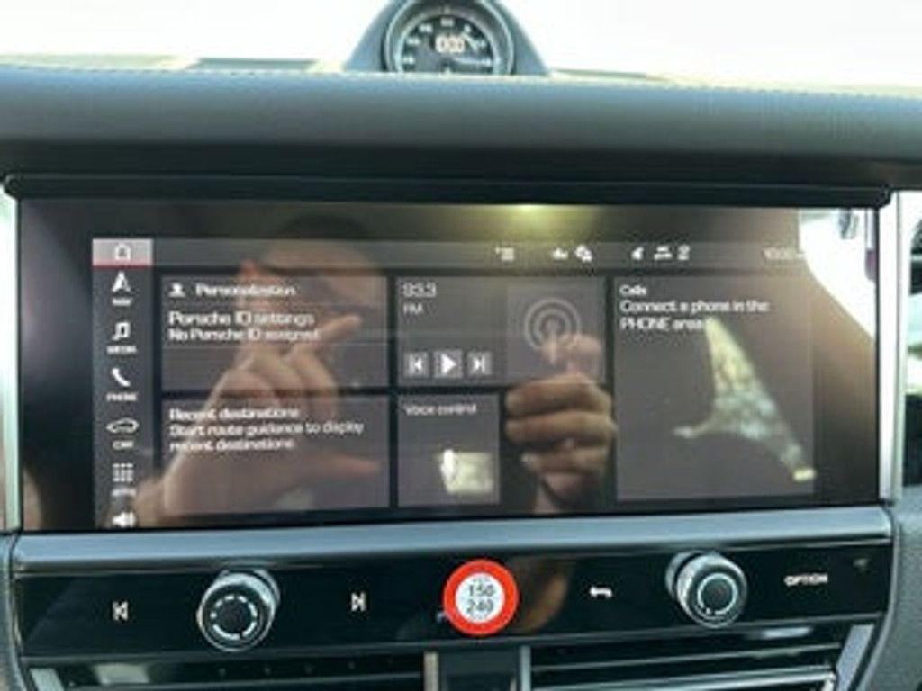 2026 PORSCHE Macan - photo 26