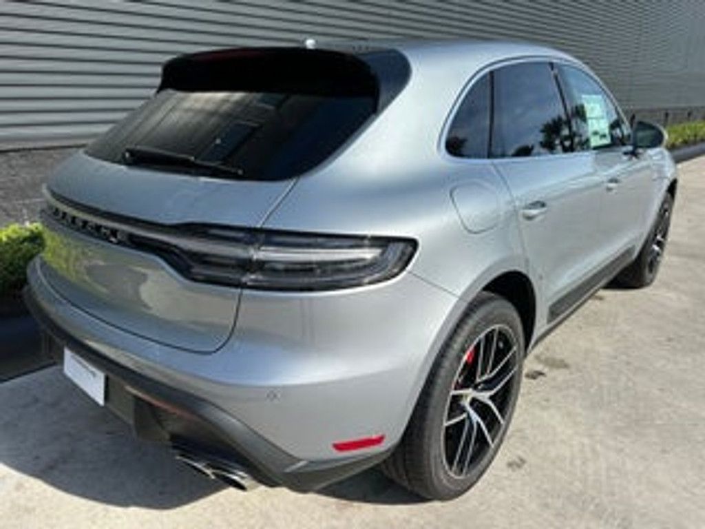 2026 PORSCHE Macan - photo 9