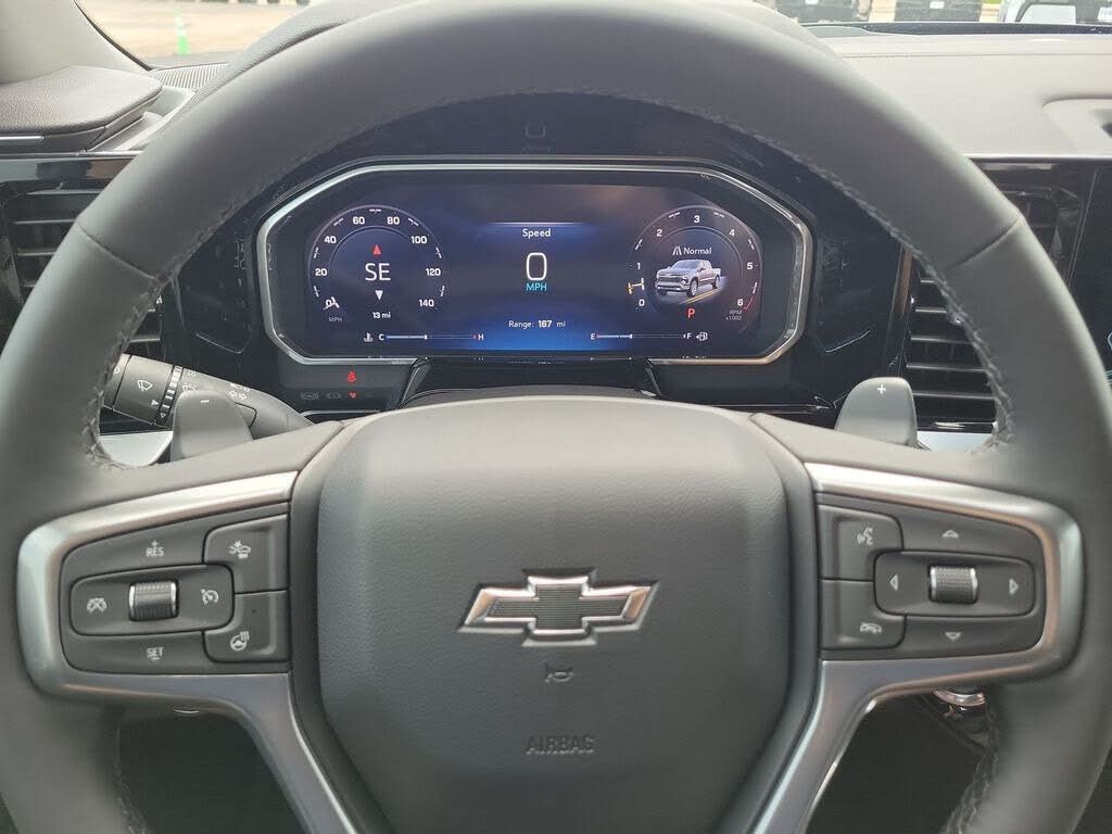 2026 CHEVROLET Silverado - photo 3