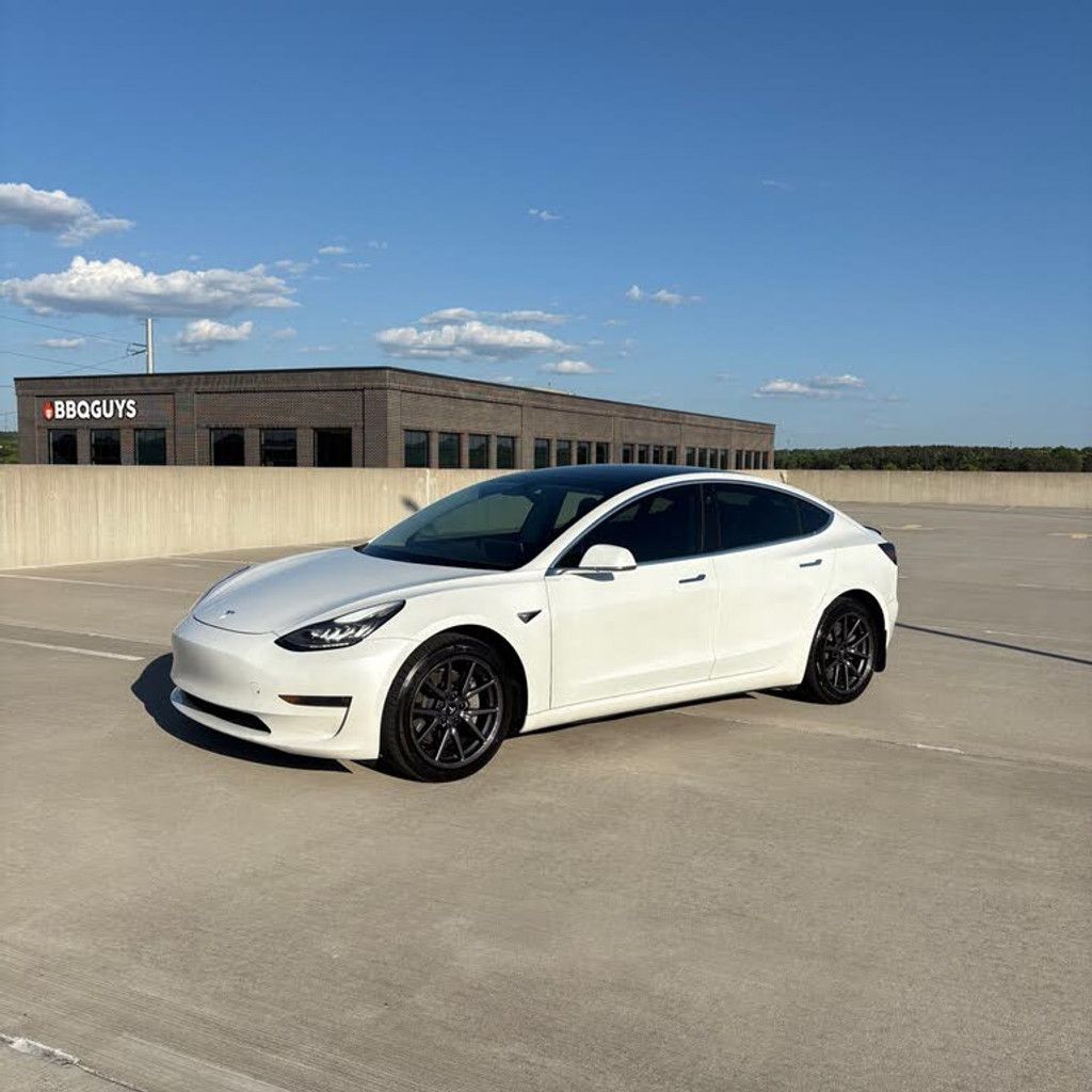 2020 TESLA Model 3 - photo 3