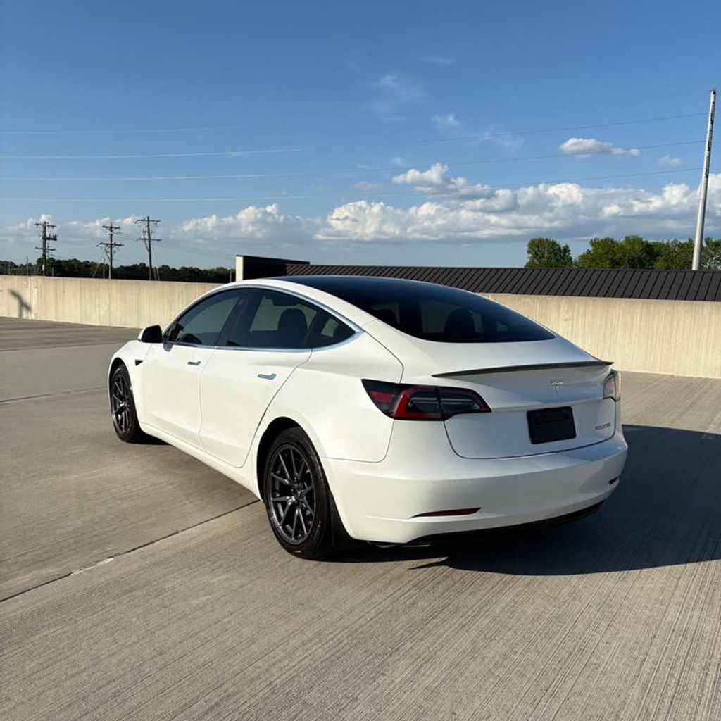 2020 TESLA Model 3 - photo 4