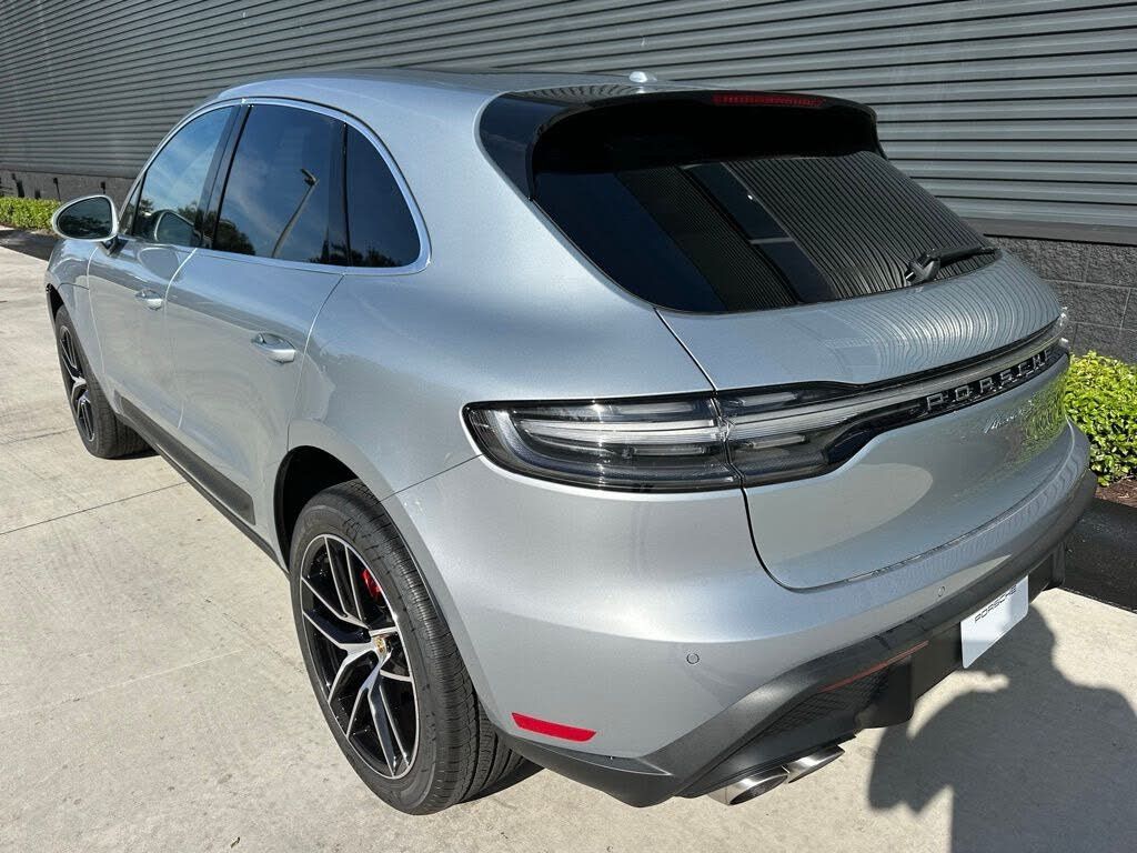 2026 PORSCHE Macan - photo 3