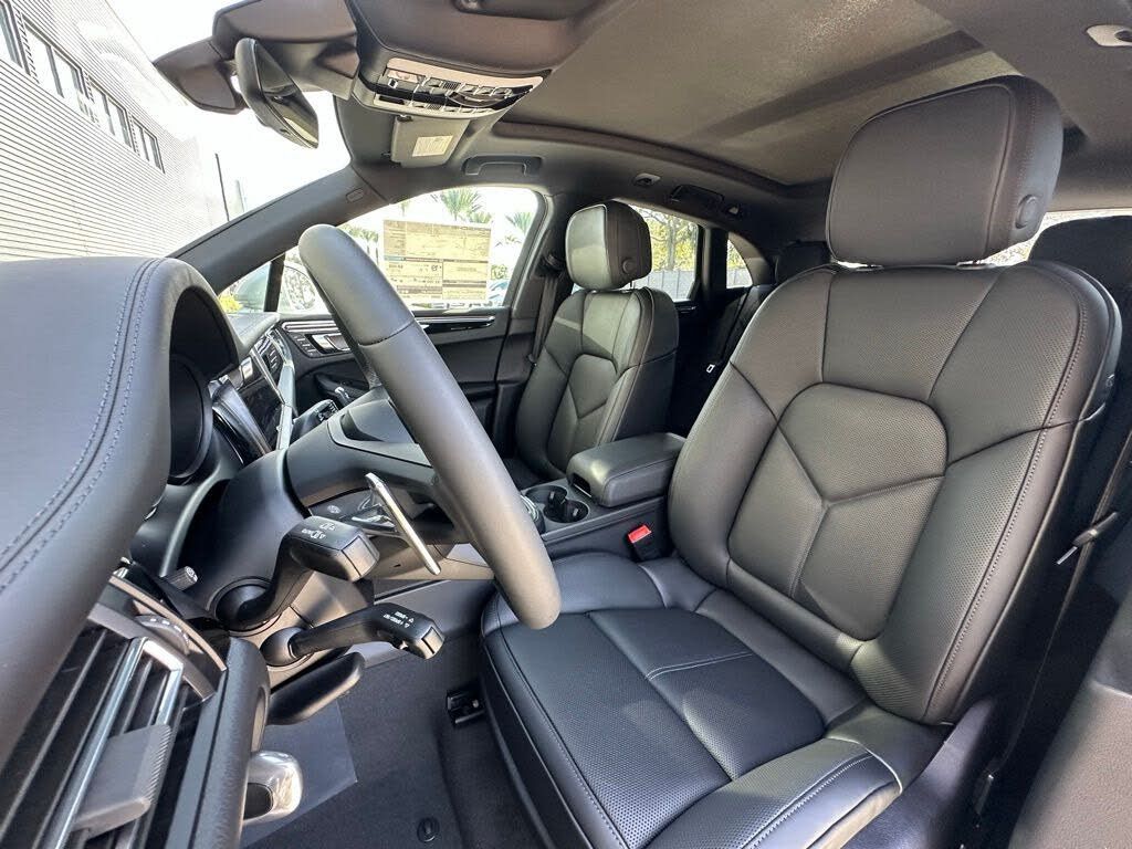 2026 PORSCHE Macan - photo 5