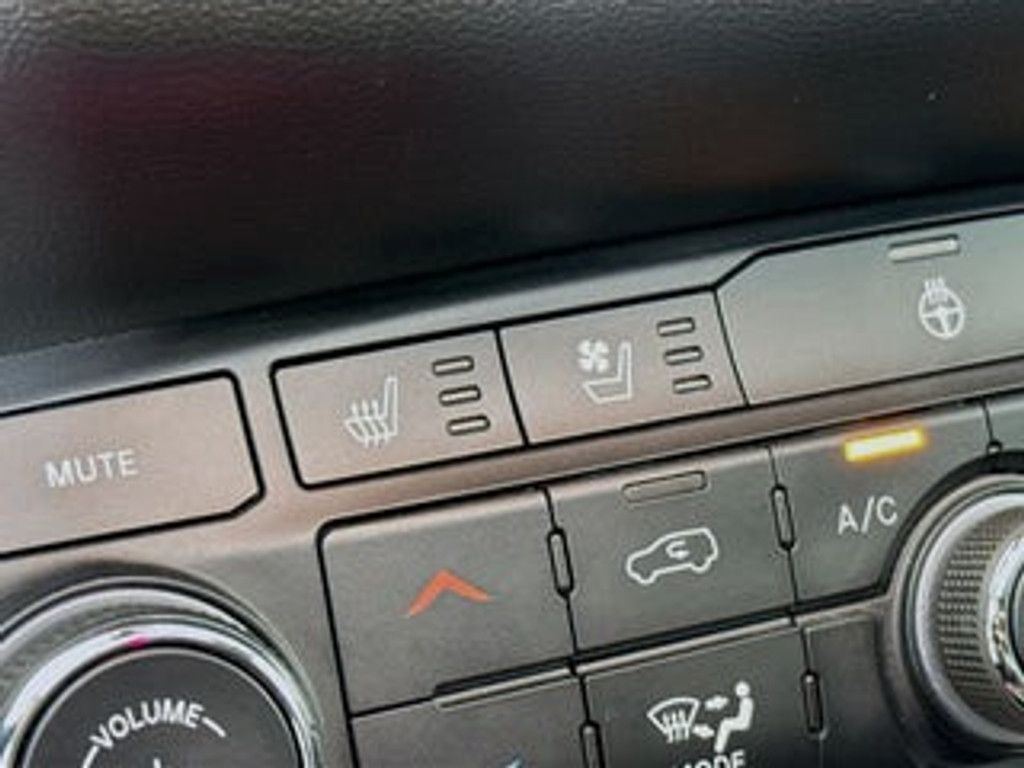 2025 DODGE Durango - photo 22