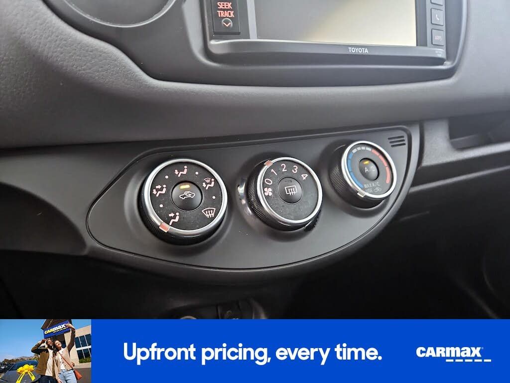 2016 TOYOTA Yaris - photo 19