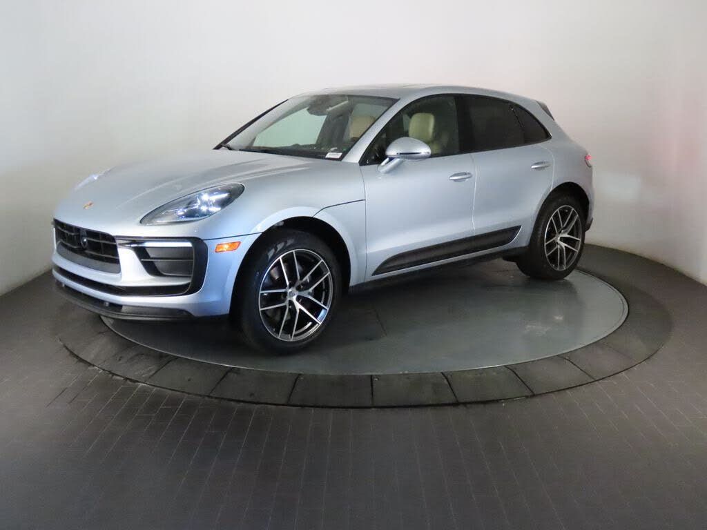 2024 Porsche Macan T
