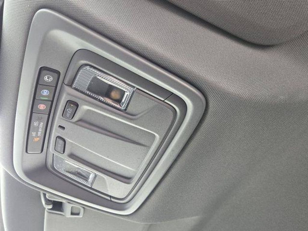2024 CHEVROLET Silverado - photo 25