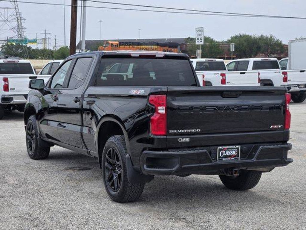 2024 CHEVROLET Silverado - photo 5