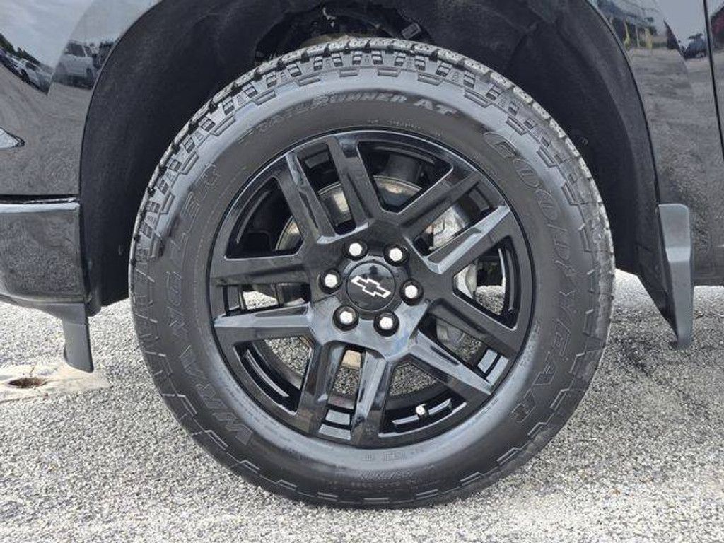 2024 CHEVROLET Silverado - photo 10