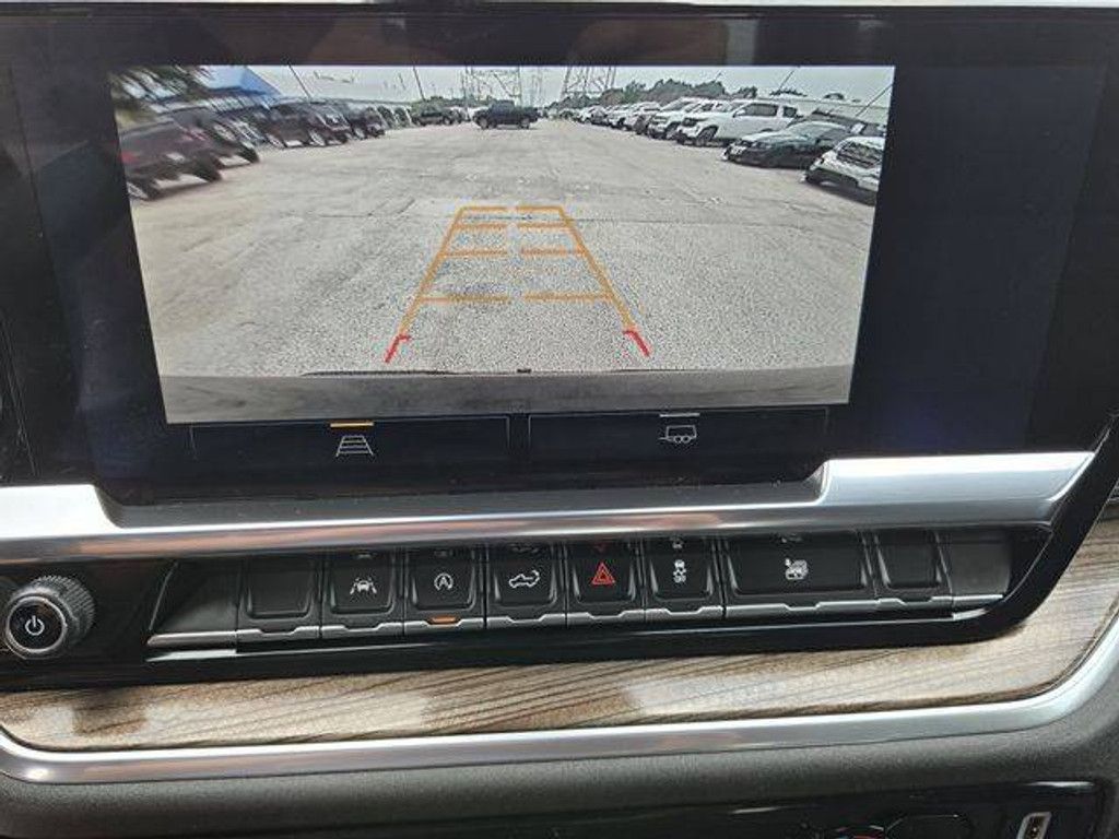 2024 CHEVROLET Silverado - photo 17