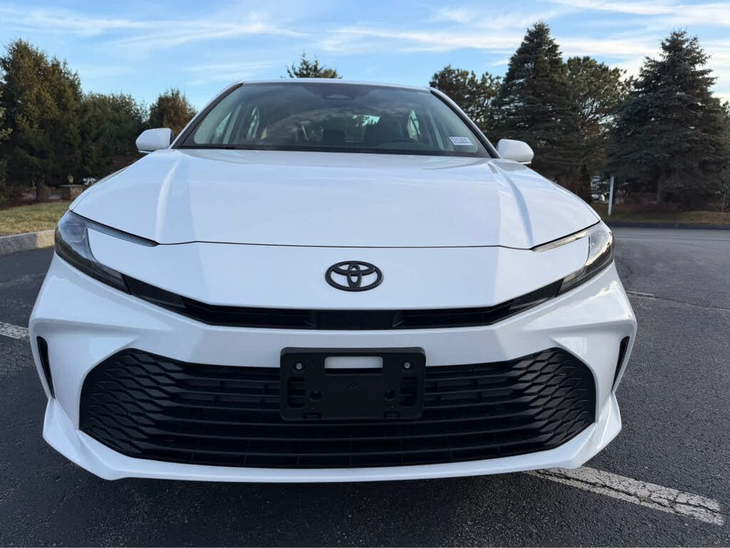 2026 TOYOTA Camry - photo 3