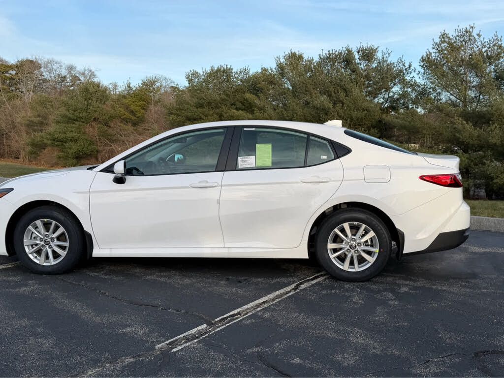 2026 TOYOTA Camry - photo 7