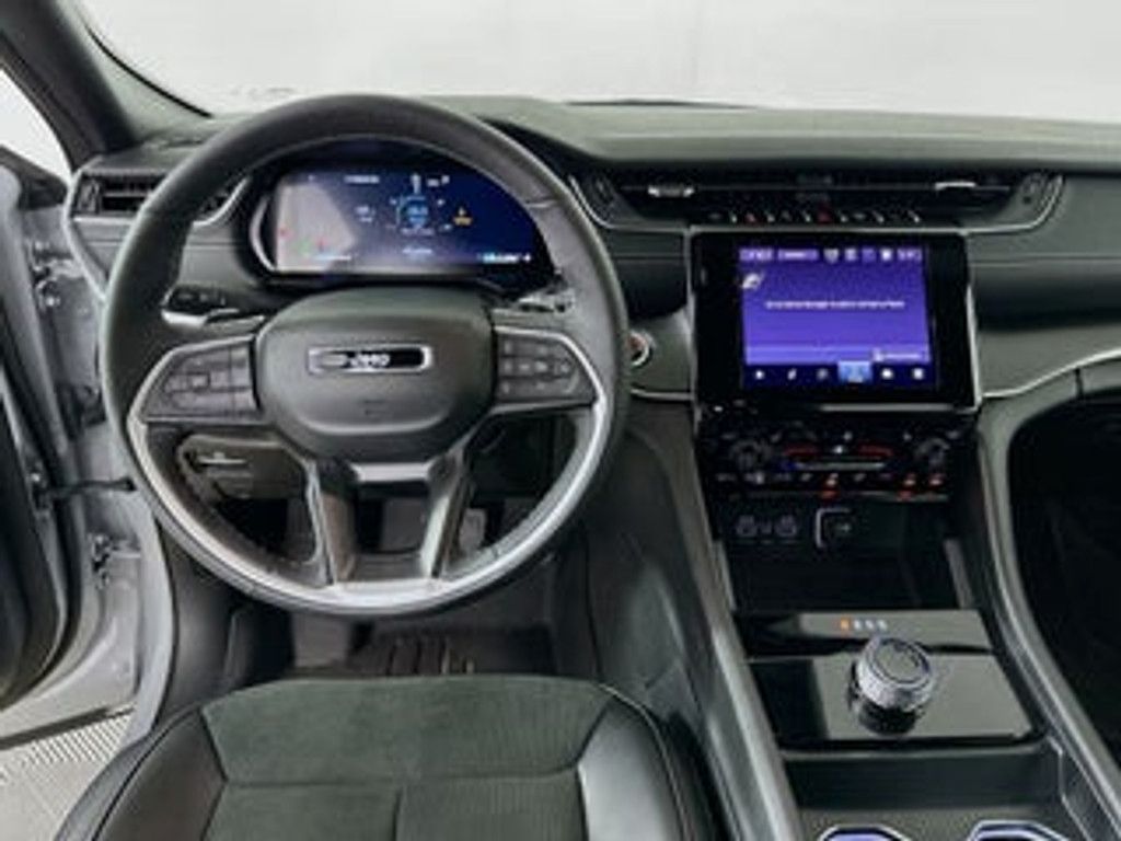 2025 JEEP Grand Cherokee - photo 19