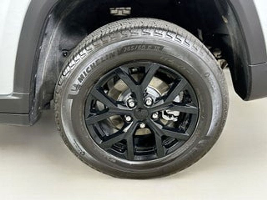 2025 JEEP Grand Cherokee - photo 24