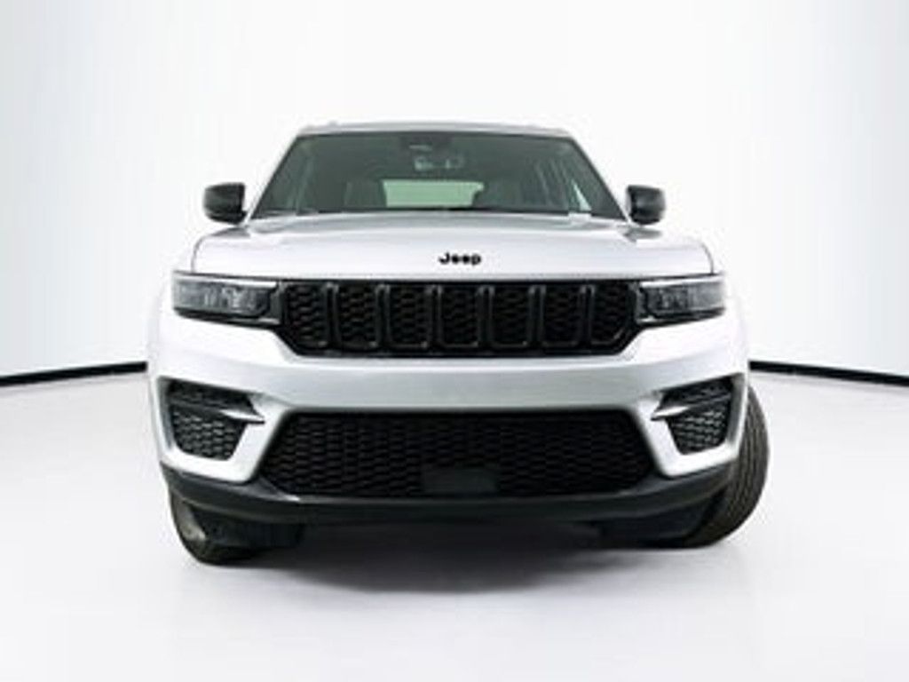 2025 JEEP Grand Cherokee - photo 5