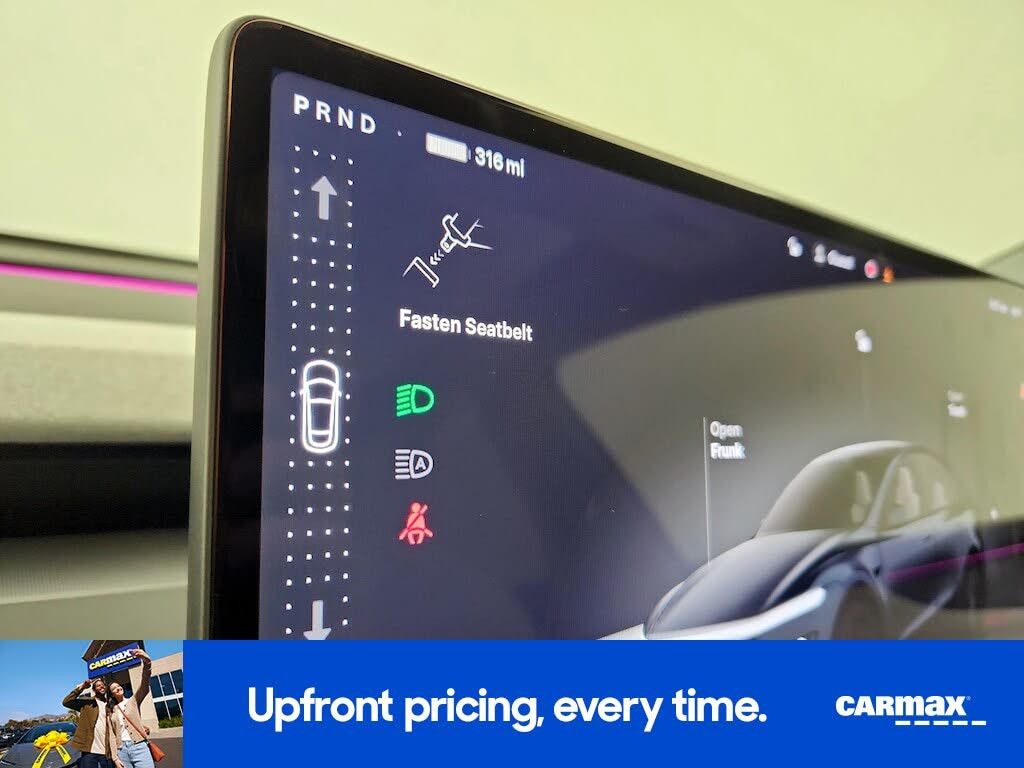 2026 TESLA Model Y - photo 21