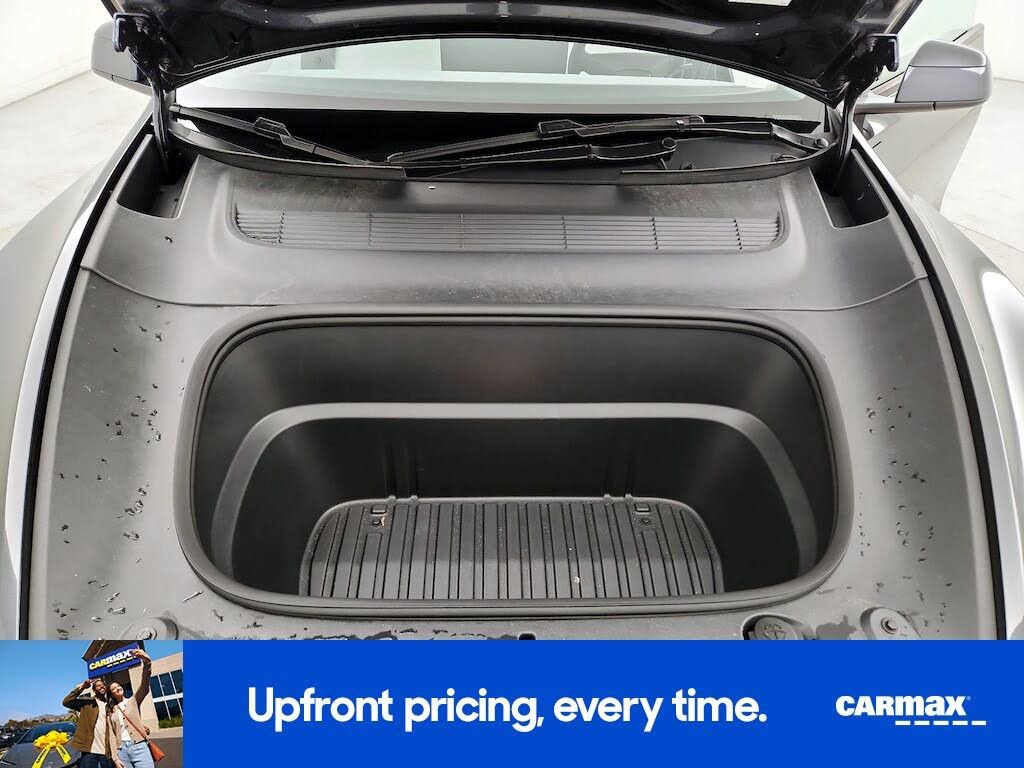 2026 TESLA Model Y - photo 26